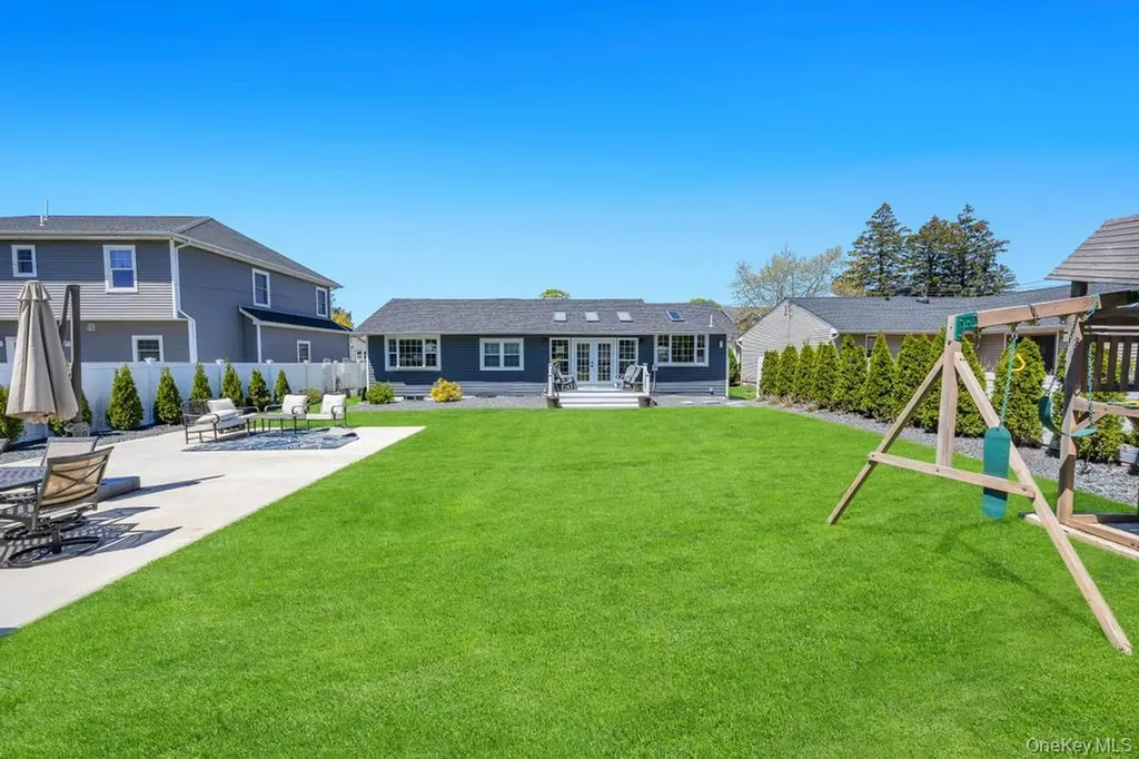 15 Main Parkway Plainview NY 11803