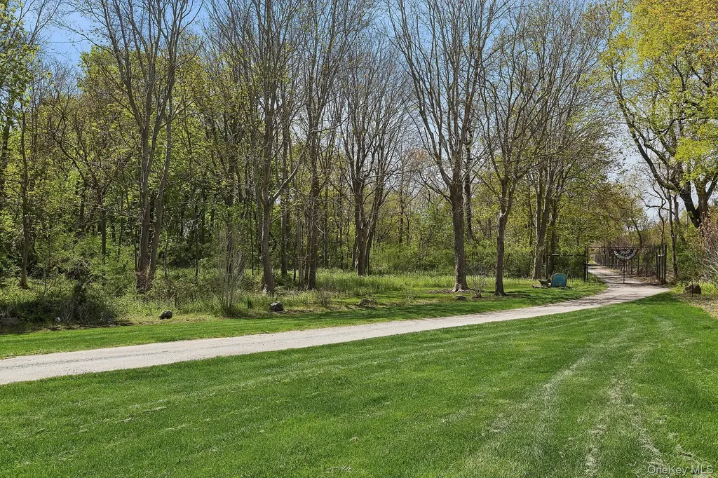 46975 Main Road Southold NY 11971