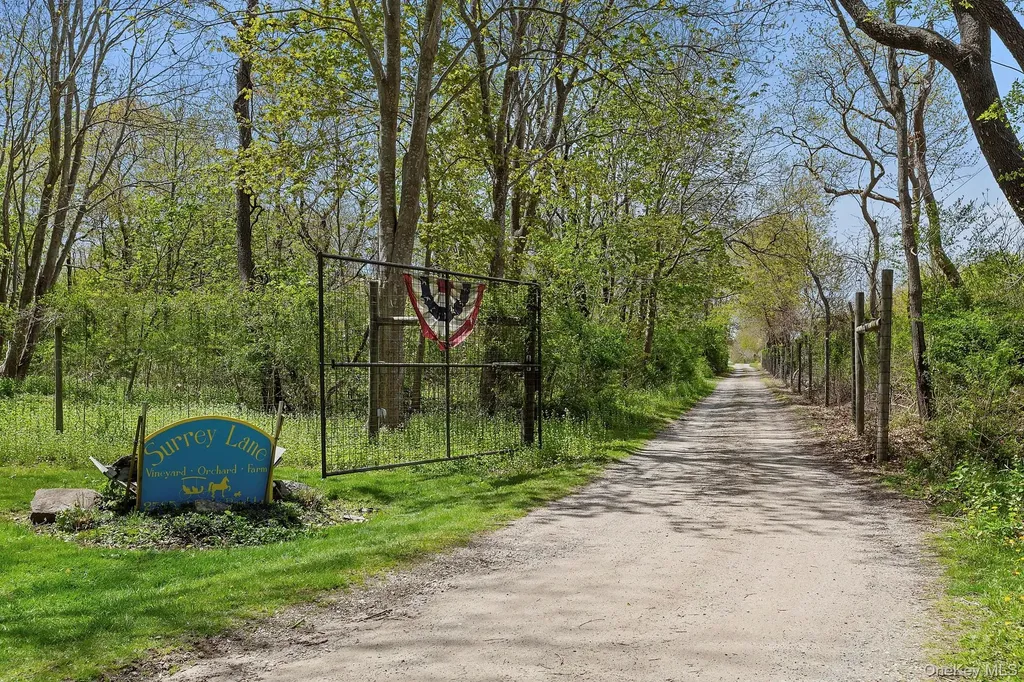 46975 Main Road Southold NY 11971