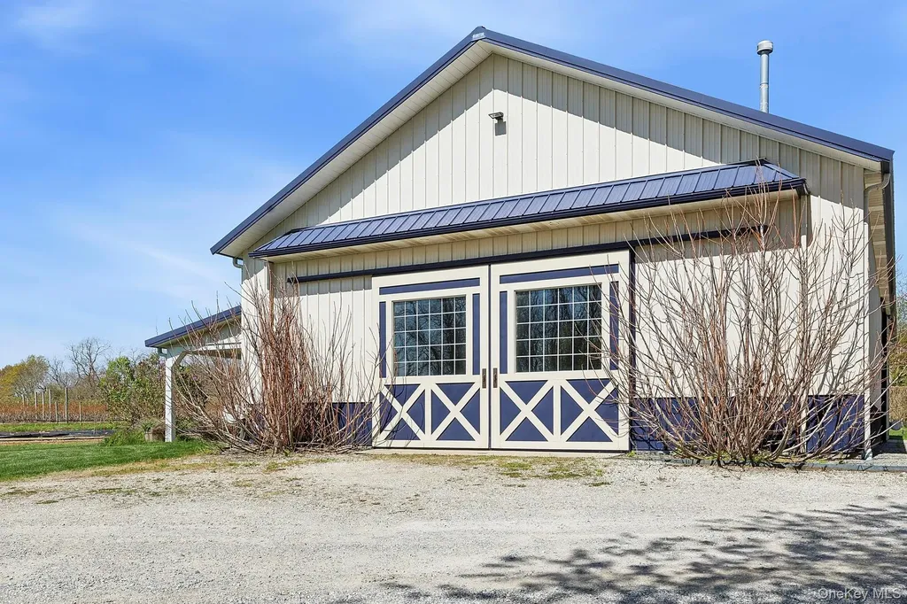 46975 Main Road Southold NY 11971