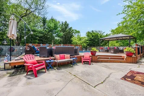 35 Cooke Avenue Holtsville NY 11742