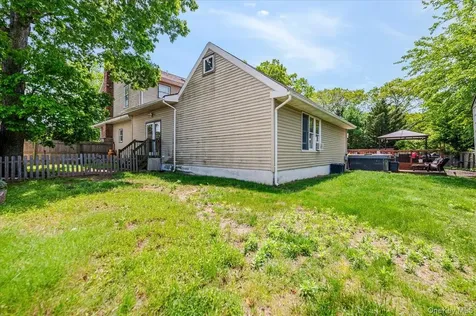 35 Cooke Avenue Holtsville NY 11742