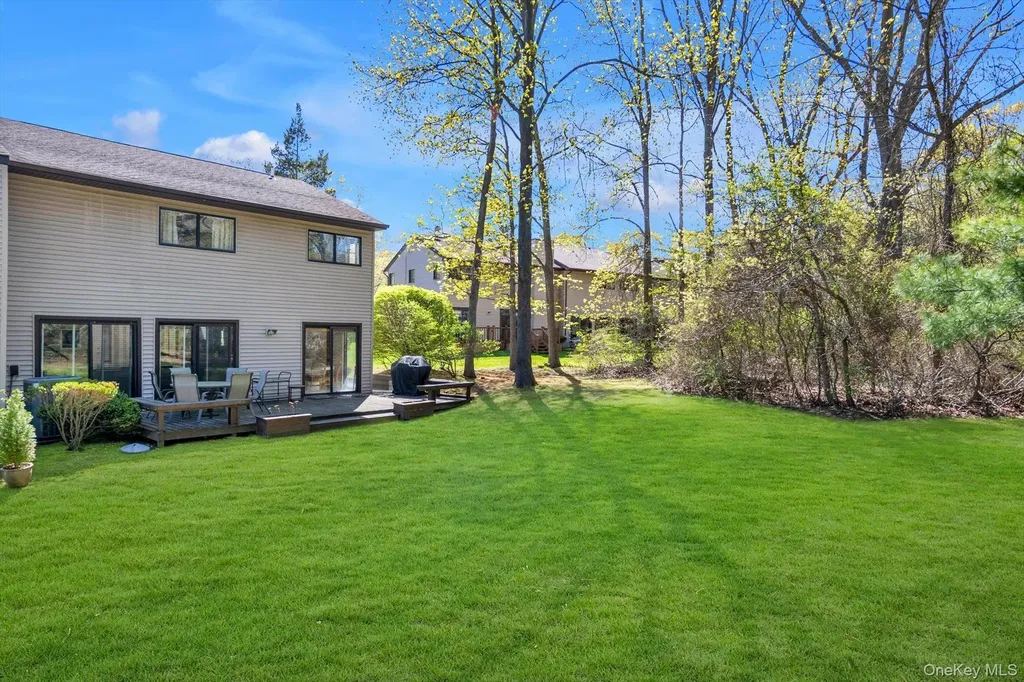 47 Northgate Circle Melville NY 11747
