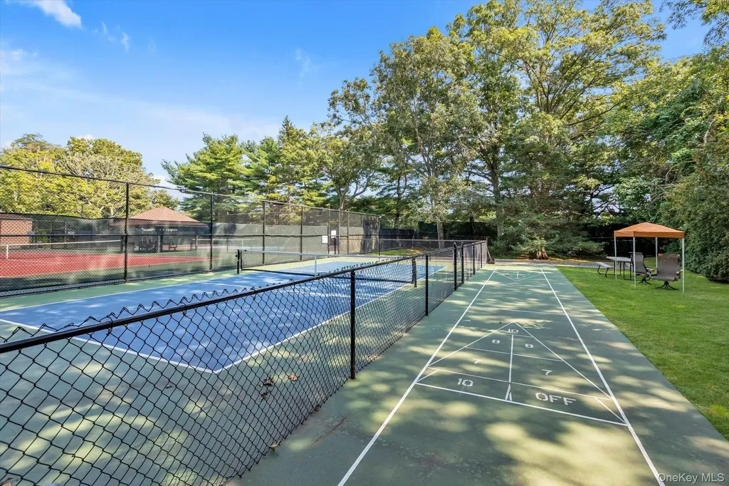 47 Northgate Circle Melville NY 11747