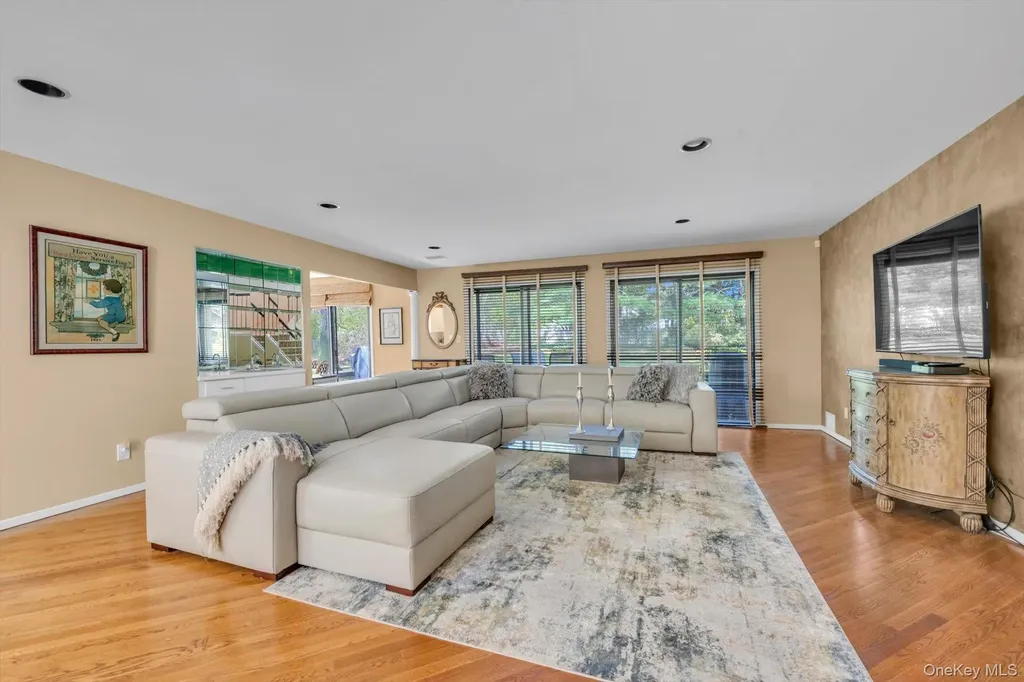 47 Northgate Circle Melville NY 11747