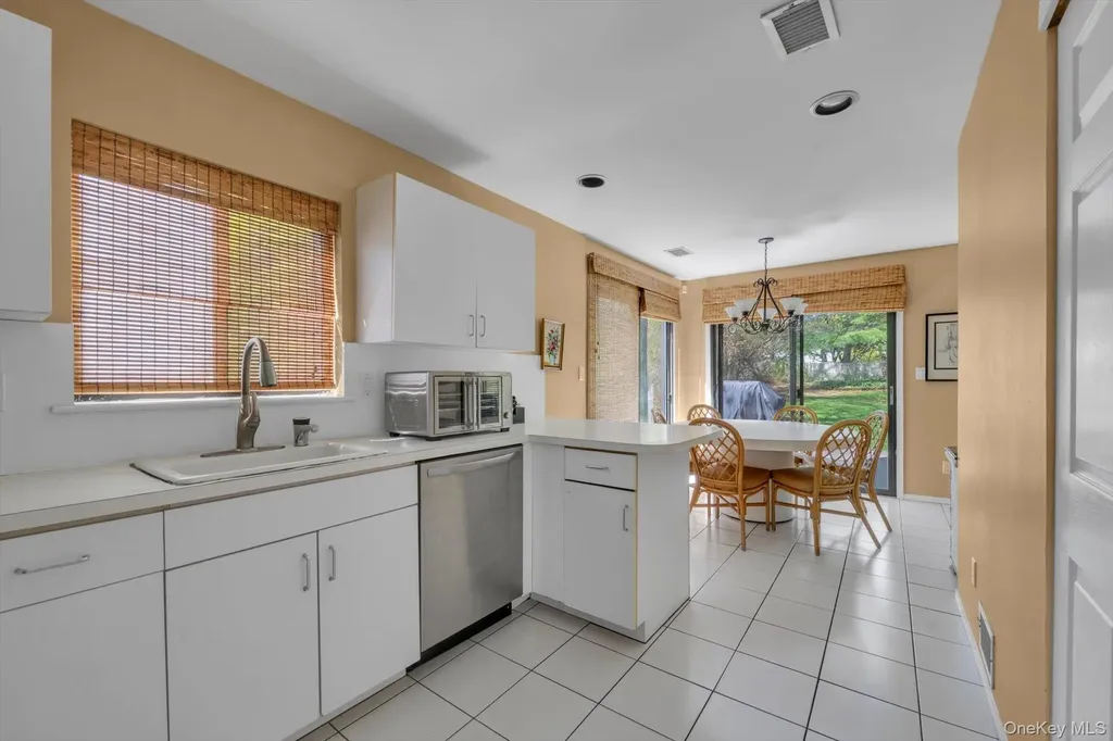 47 Northgate Circle Melville NY 11747