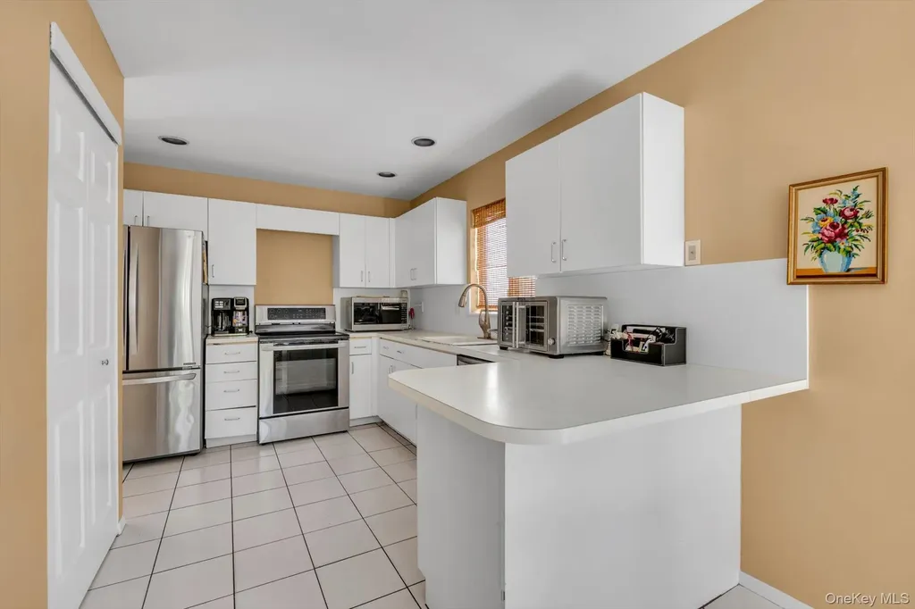 47 Northgate Circle Melville NY 11747