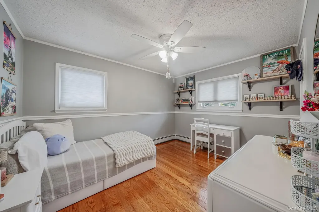 6 Warbler Lane Commack NY 11725