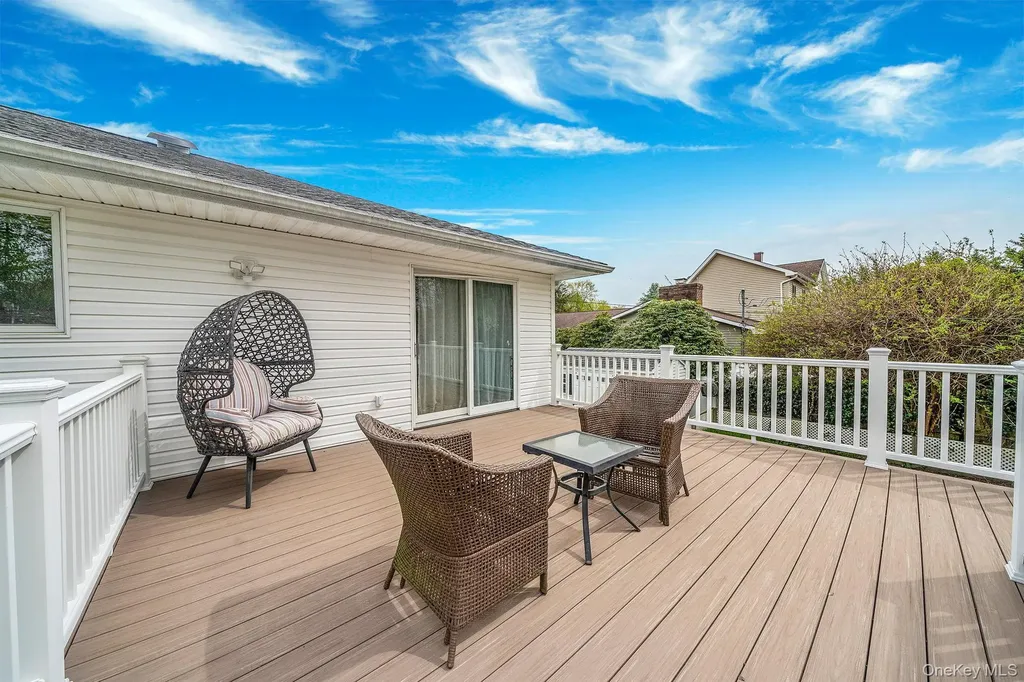 6 Warbler Lane Commack NY 11725