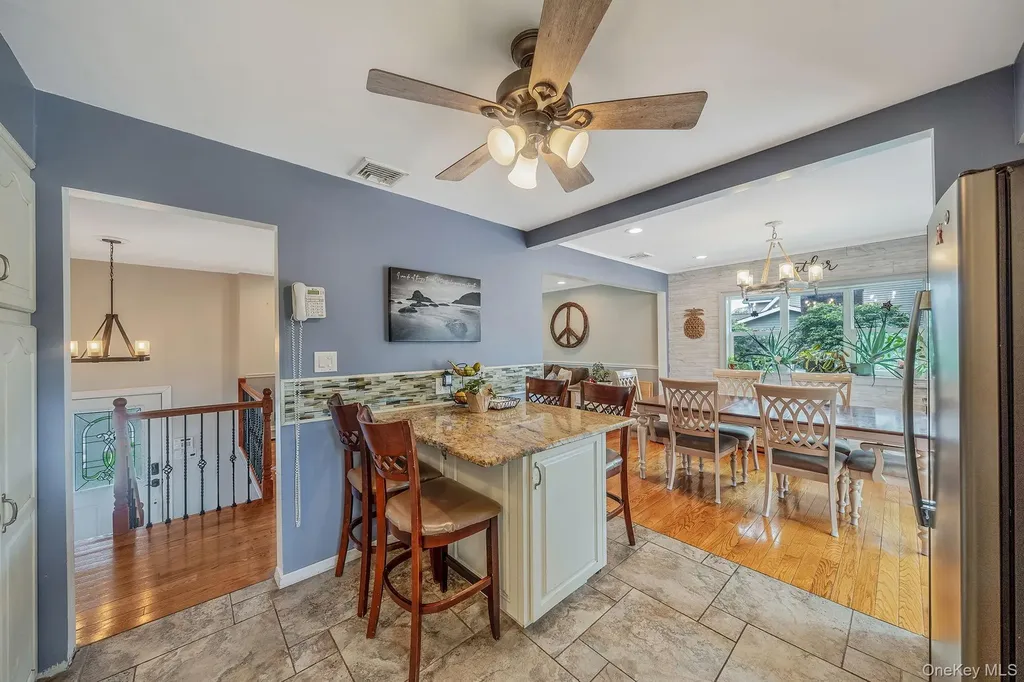6 Warbler Lane Commack NY 11725