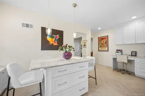 168 Dorchester Road Scarsdale NY 10583