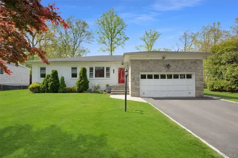168 Dorchester Road Scarsdale NY 10583