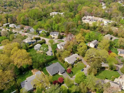 168 Dorchester Road Scarsdale NY 10583
