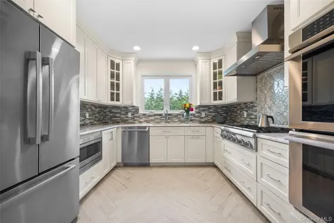 168 Dorchester Road Scarsdale NY 10583