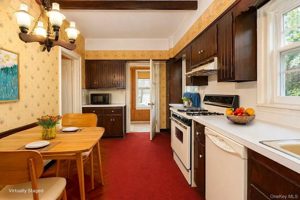 211 Old Middletown Road Pearl River NY 10965