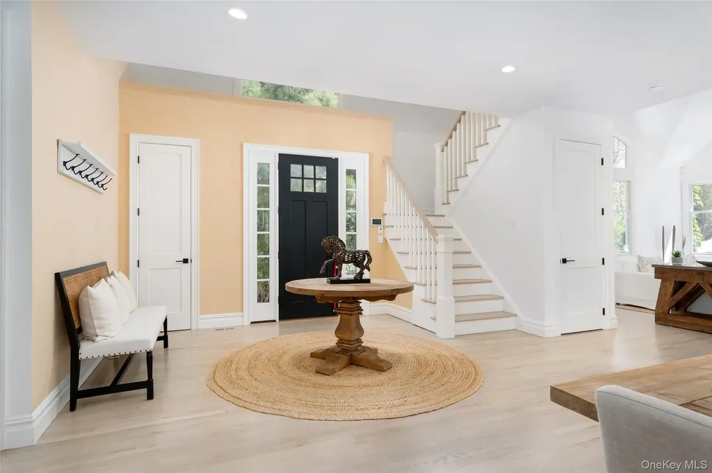 3 Bridies Path Southampton NY 11968