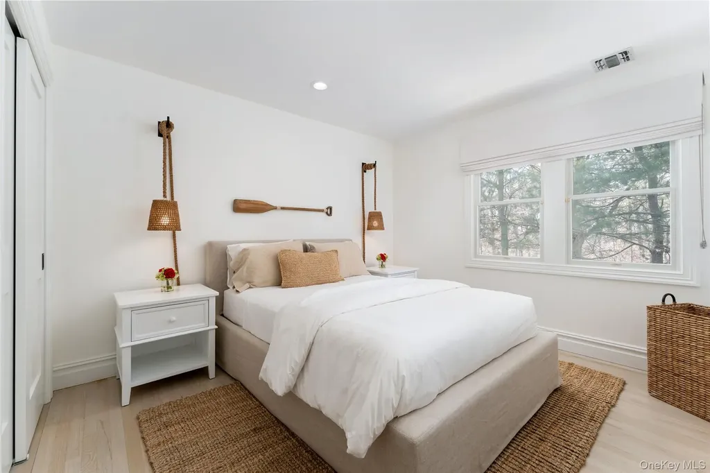 3 Bridies Path Southampton NY 11968