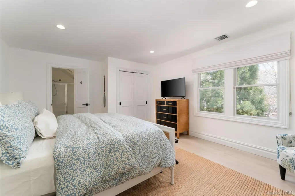 3 Bridies Path Southampton NY 11968