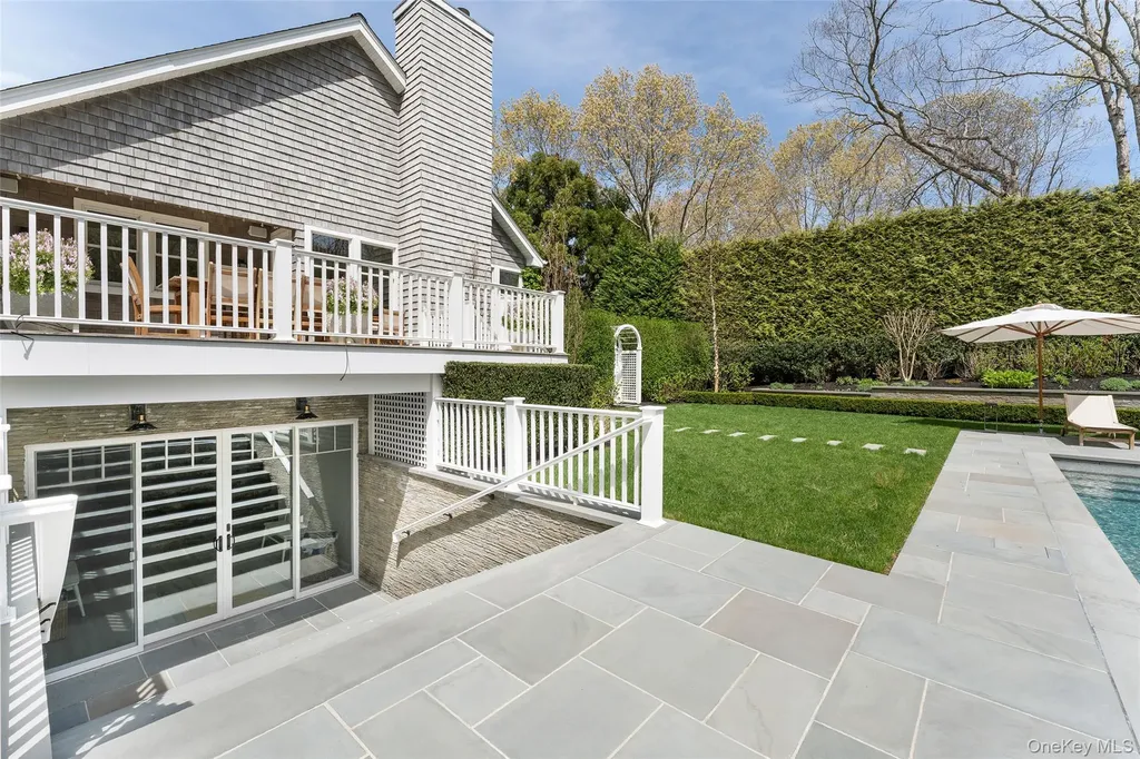 3 Bridies Path Southampton NY 11968