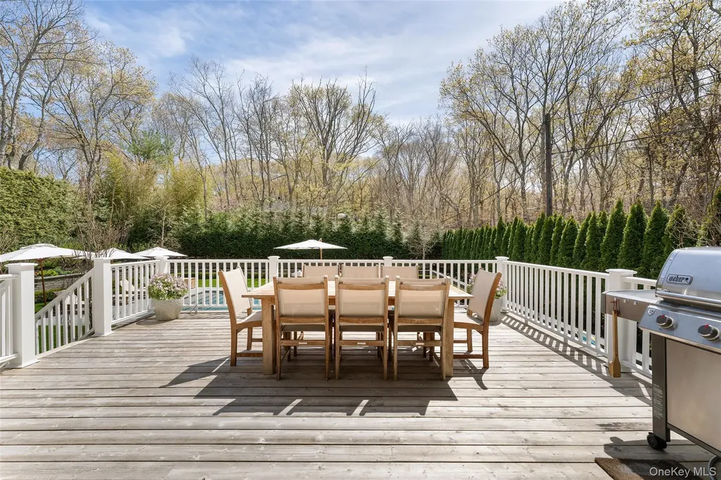 3 Bridies Path Southampton NY 11968