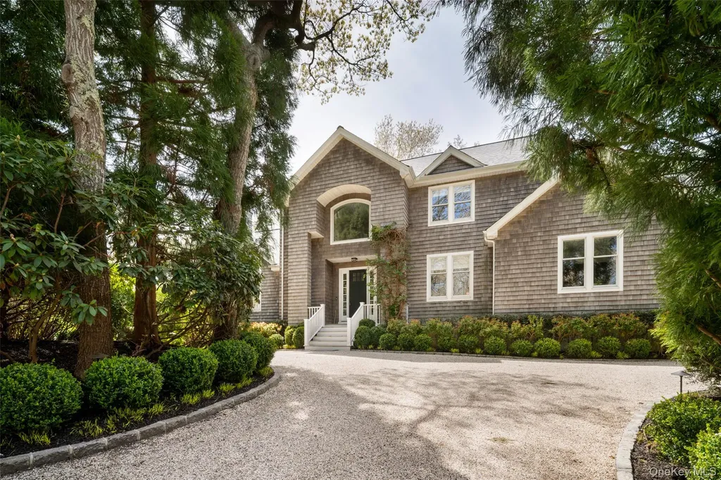 3 Bridies Path Southampton NY 11968