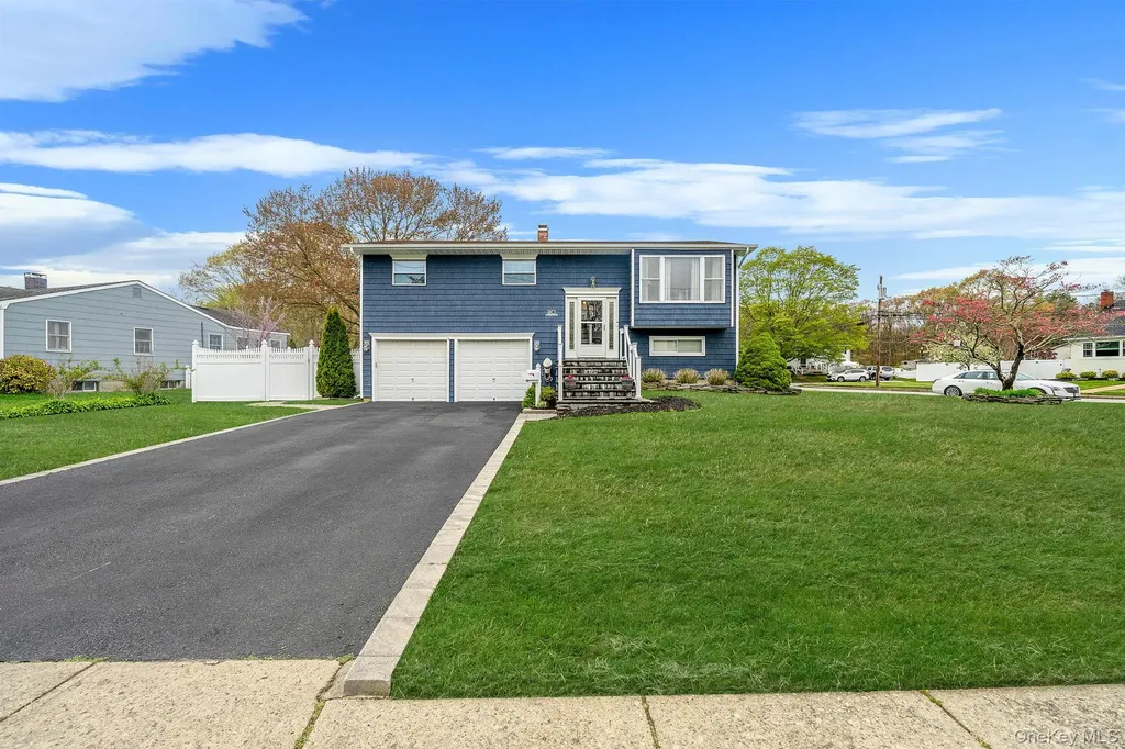 110 Stephen Road Bayport NY 11705