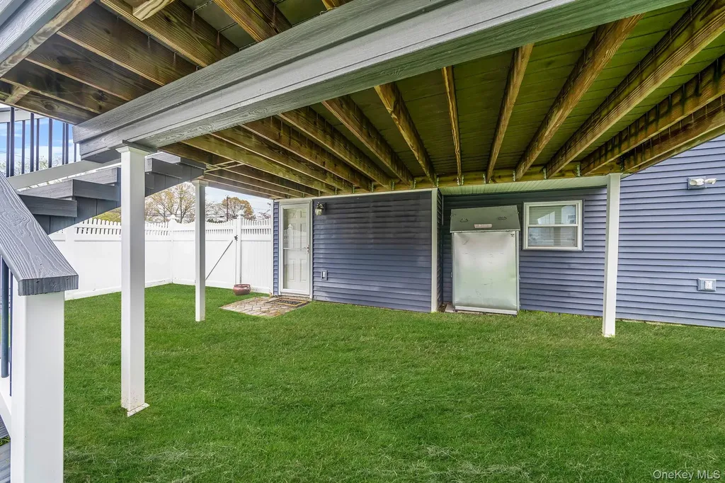 110 Stephen Road Bayport NY 11705