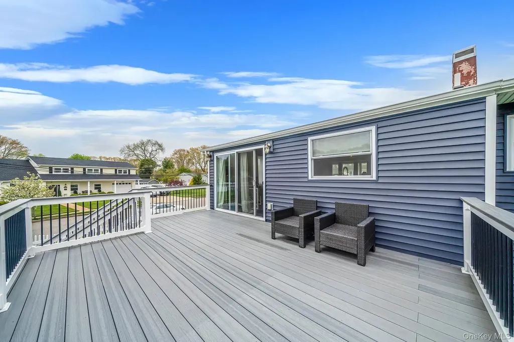 110 Stephen Road Bayport NY 11705