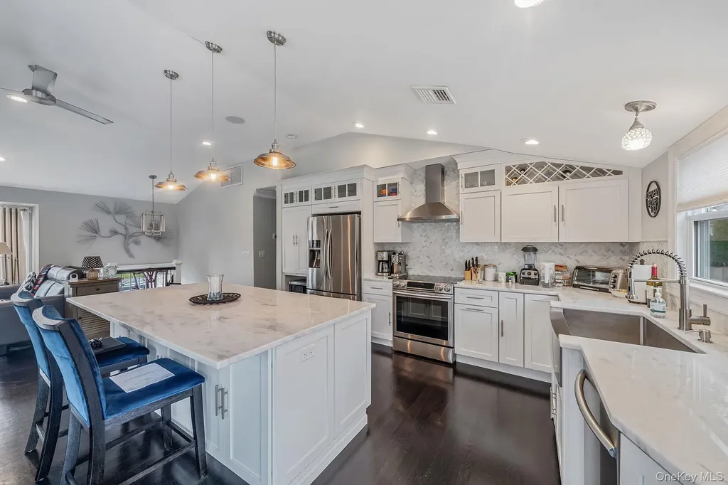 110 Stephen Road Bayport NY 11705