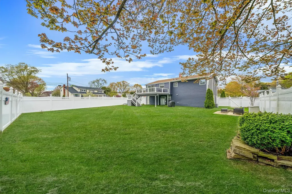 110 Stephen Road Bayport NY 11705