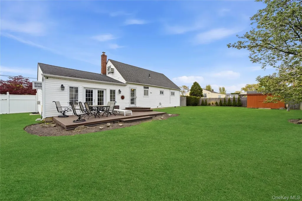 1333 13th Street West Babylon NY 11704
