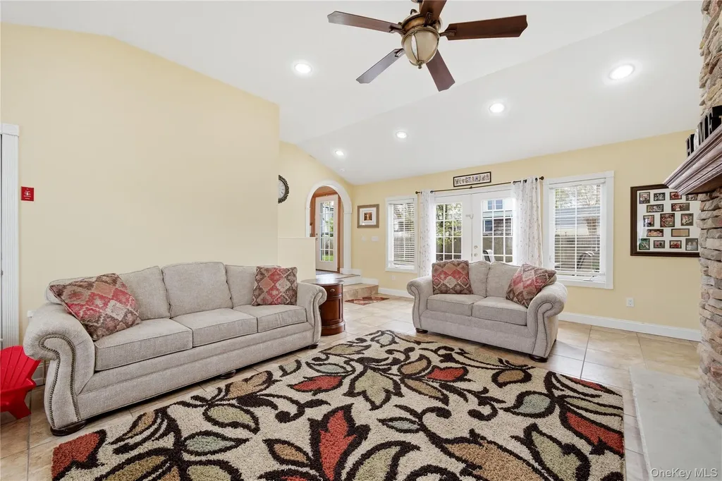 1333 13th Street West Babylon NY 11704