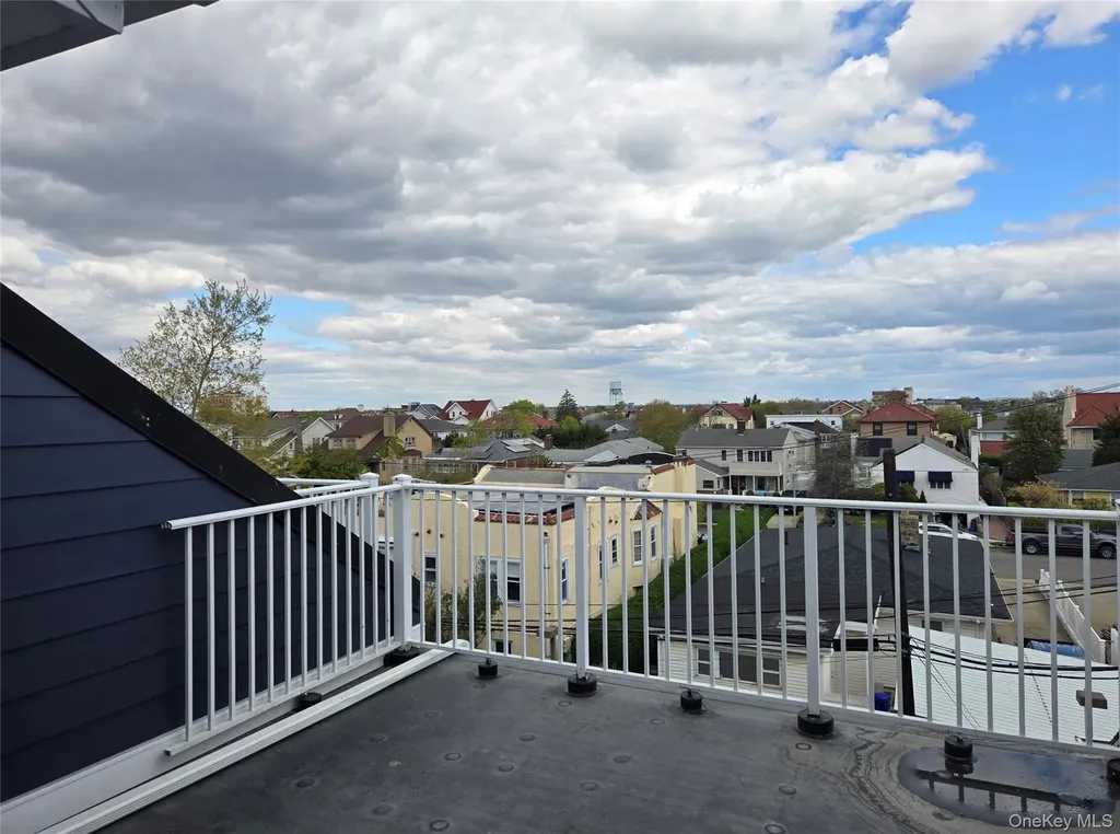 269 E Broadway Long Beach NY 11561