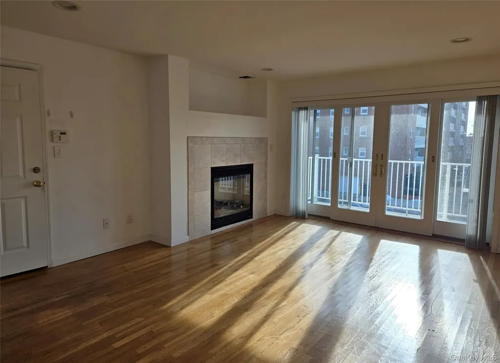 269 E Broadway Long Beach NY 11561