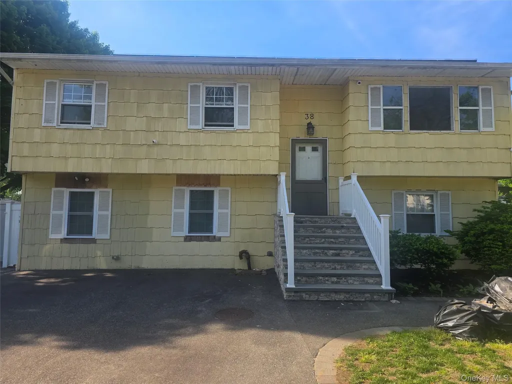 38 Sage Street Central Islip NY 11722