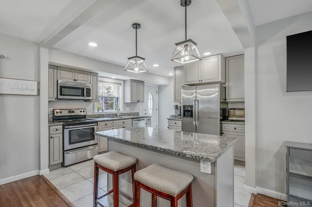 19 Pumpkin Road Saint James NY 11780