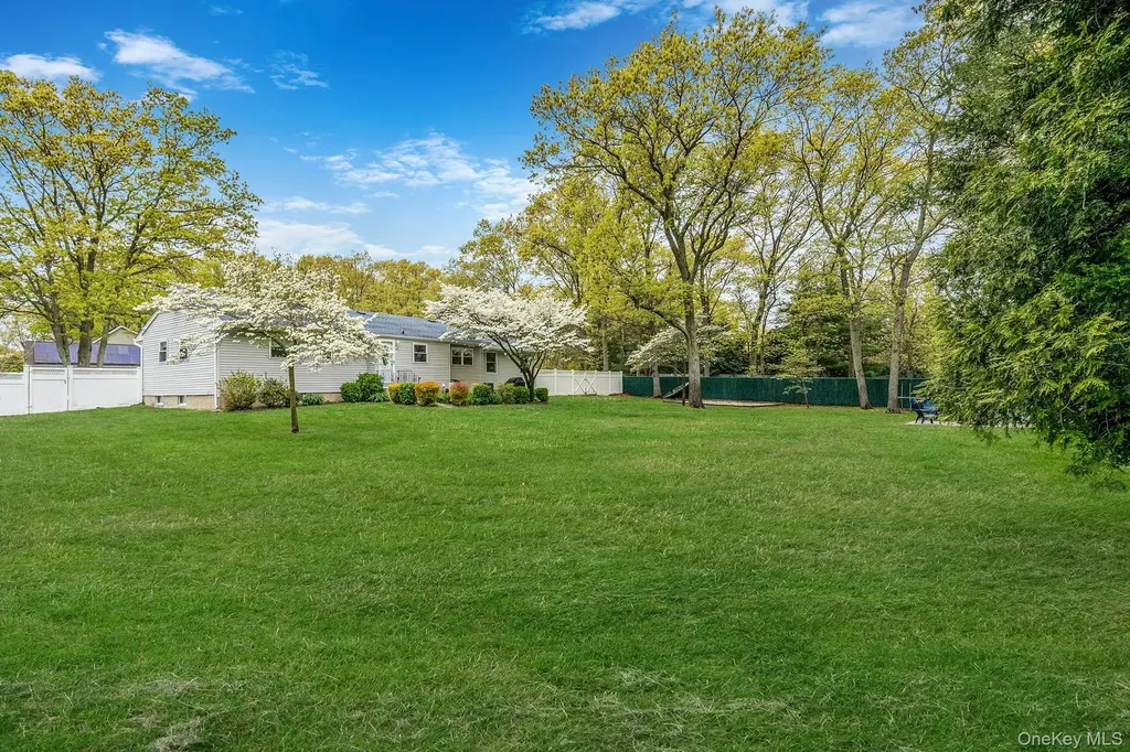 19 Pumpkin Road Saint James NY 11780
