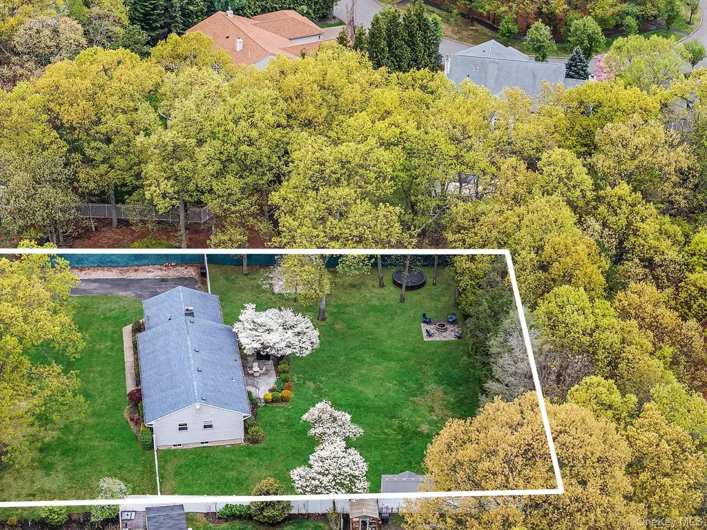 19 Pumpkin Road Saint James NY 11780