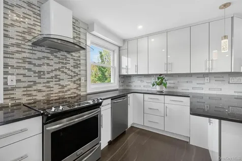 121 Marietta Avenue Hawthorne NY 10532