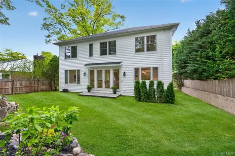 5 Pepperday Avenue Port Washington NY 11050