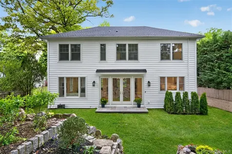 5 Pepperday Avenue Port Washington NY 11050
