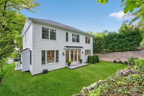 5 Pepperday Avenue Port Washington NY 11050
