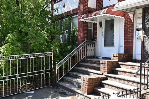 86-46 139th Street Briarwood NY 11435