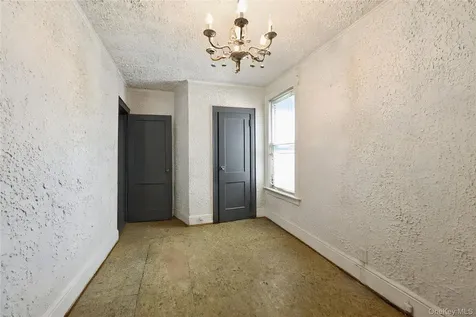 86-46 139th Street Briarwood NY 11435