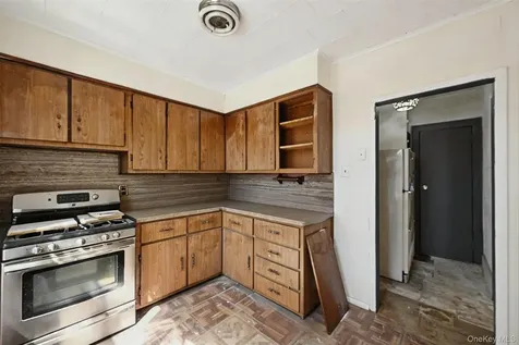 86-46 139th Street Briarwood NY 11435