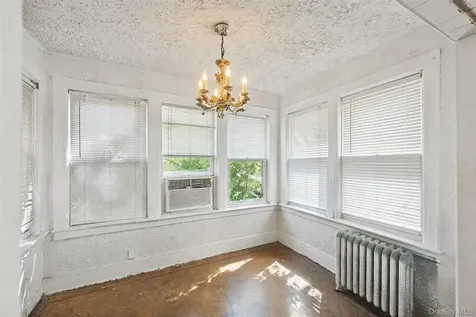 86-46 139th Street Briarwood NY 11435