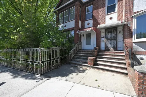 86-46 139th Street Briarwood NY 11435