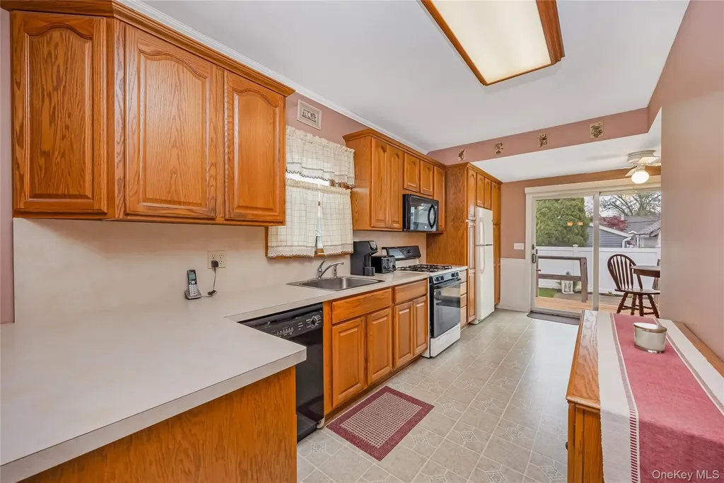219 Oakview Avenue Oceanside NY 11572