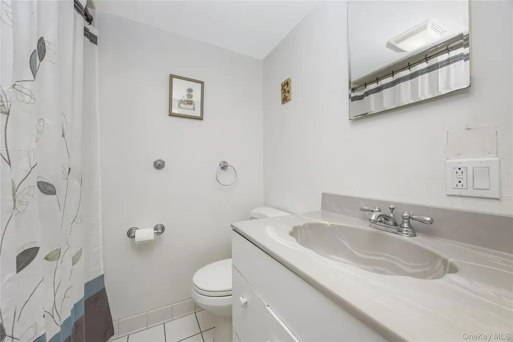219 Oakview Avenue Oceanside NY 11572