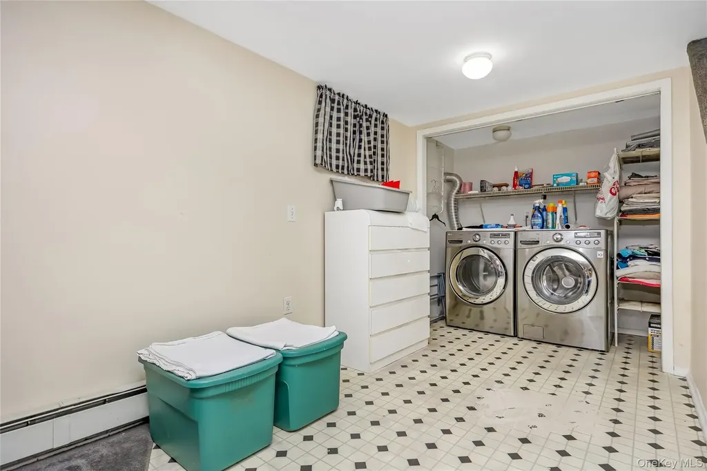 219 Oakview Avenue Oceanside NY 11572
